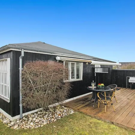 Edvia - 300m From The Sea By Interhome *